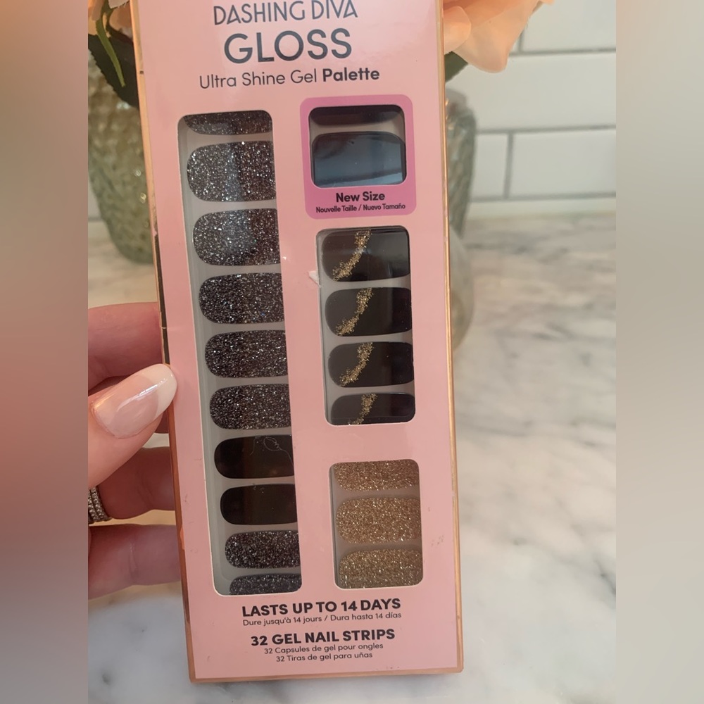 Nail Bundle - Picture 6 of 7